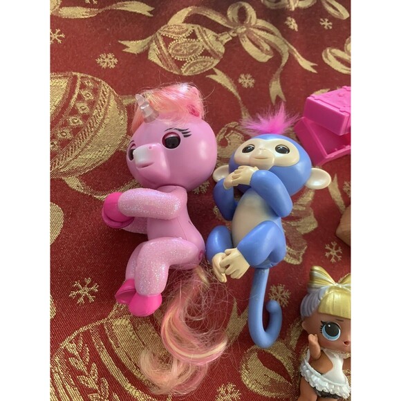 Lot Bundle of Vintage Mini Toys McDonalds Fingerlings Dreamworks Trolls Disney - Picture 8 of 16